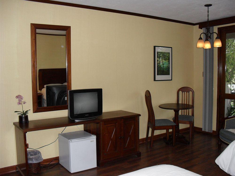 Hotel Residencia Del Sol グアテマラシティ エクステリア 写真