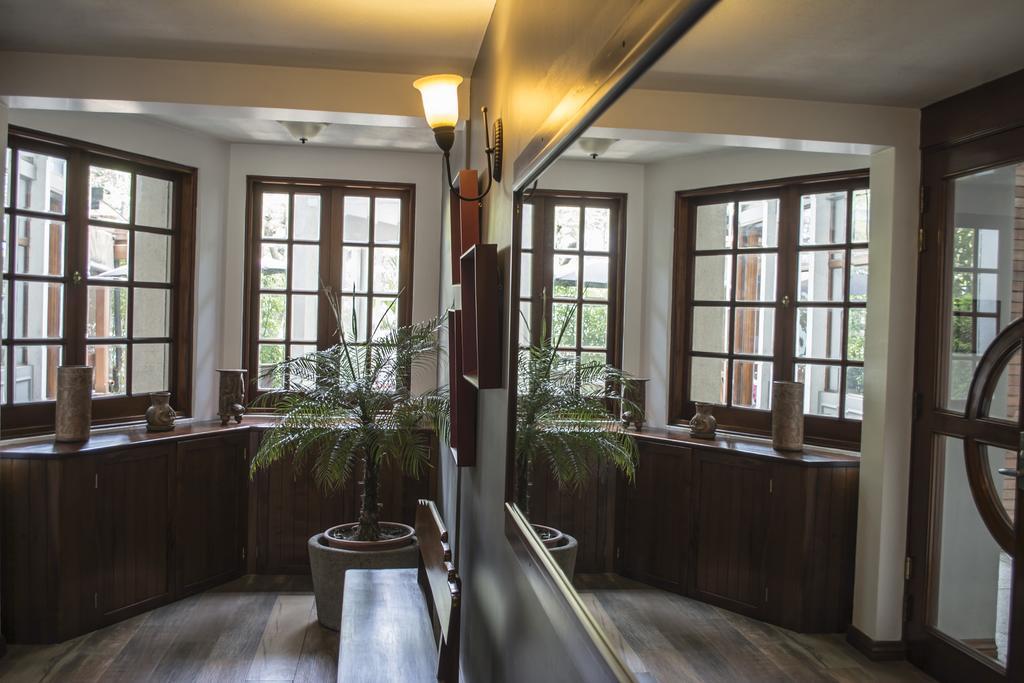Hotel Residencia Del Sol グアテマラシティ エクステリア 写真
