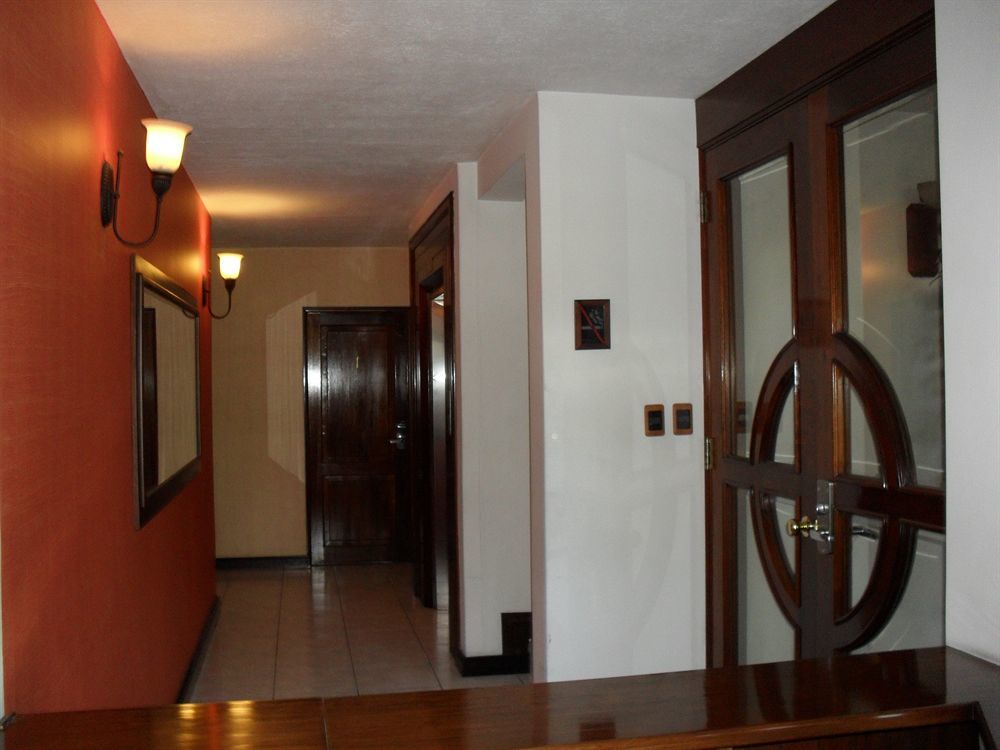 Hotel Residencia Del Sol グアテマラシティ エクステリア 写真