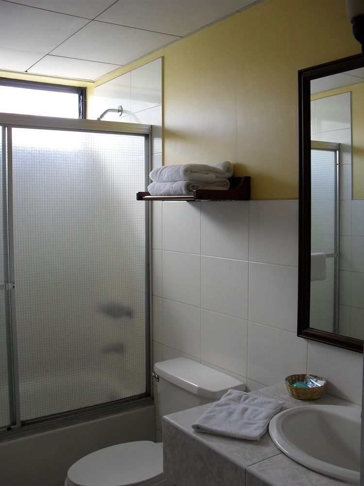 Hotel Residencia Del Sol グアテマラシティ エクステリア 写真